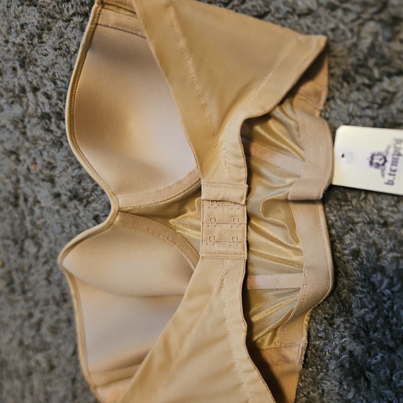 NWT low back strapless bra - Picture 4 of 4